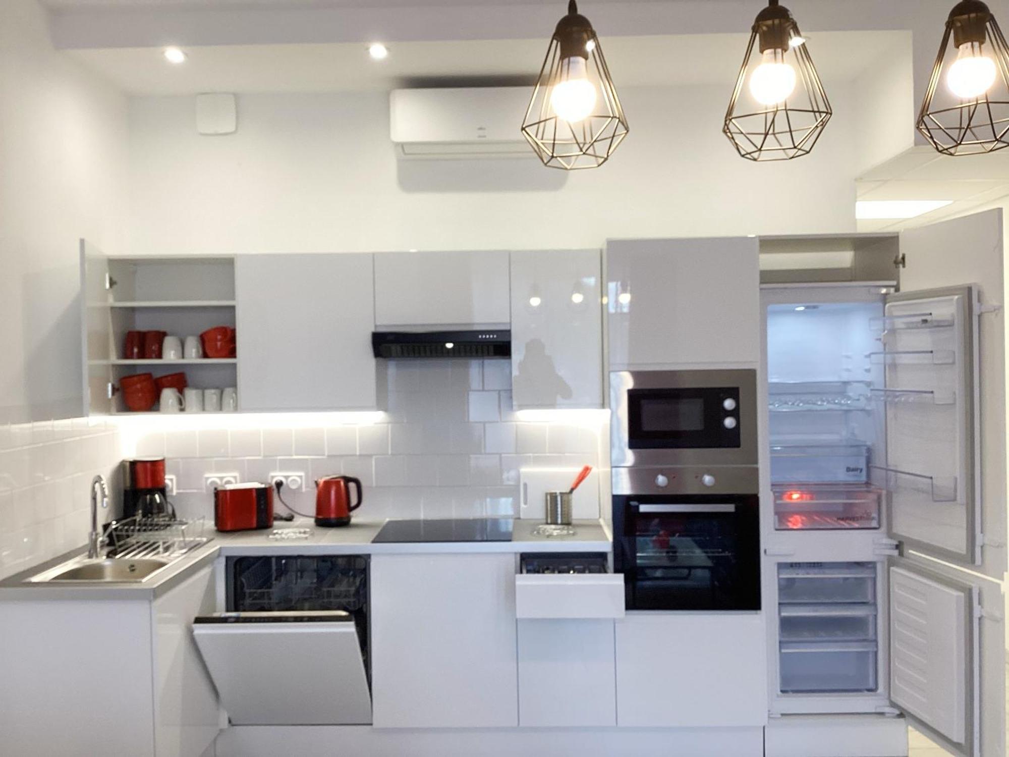 Stella 95 M2 Climatise Parking Proche Sanctuaires Appartement